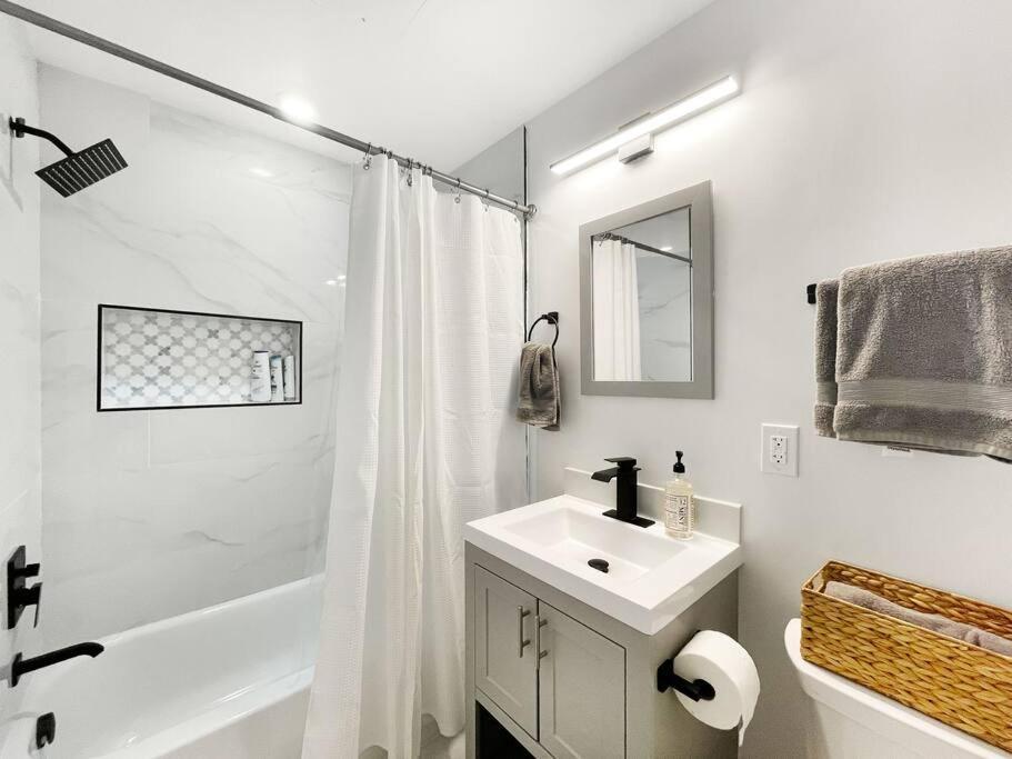Classy Capitol Hill Apt, Steps From Dc Attraction Washington Ngoại thất bức ảnh